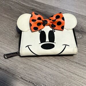 Disney loungefly large zip up wallet - Glow in the dark Mini Mouse